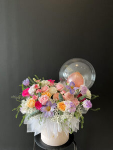 fruity tone flower with balloon
