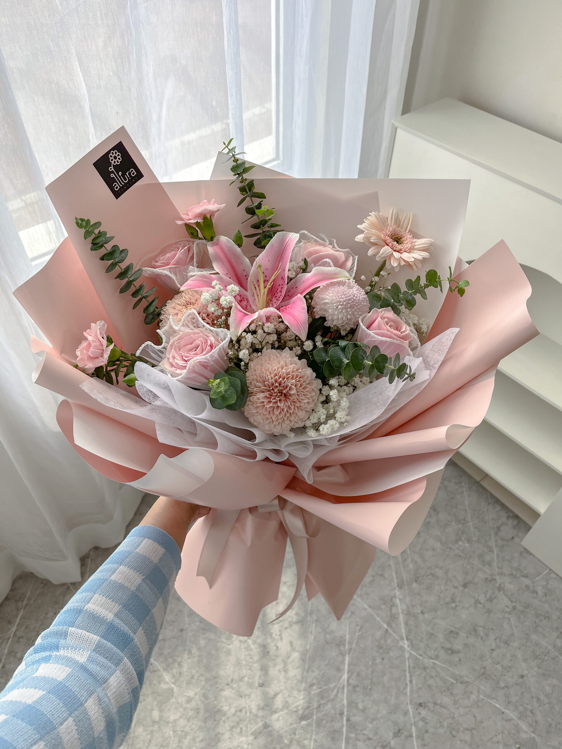 korean florist bouquet pink lily rose