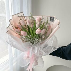 Dynare Tulip Bouquet