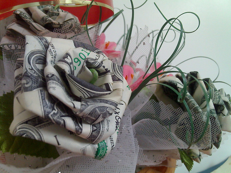 buket uang sebagai bunga lamaran