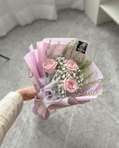 rangkaian bunga mawar trinity rose