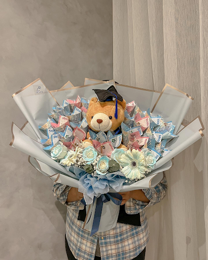 buket uang bisa menjadi hadiah wisuda untuk pacar