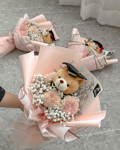 Trigomy Bouquet menjadi buket untuk wisuda